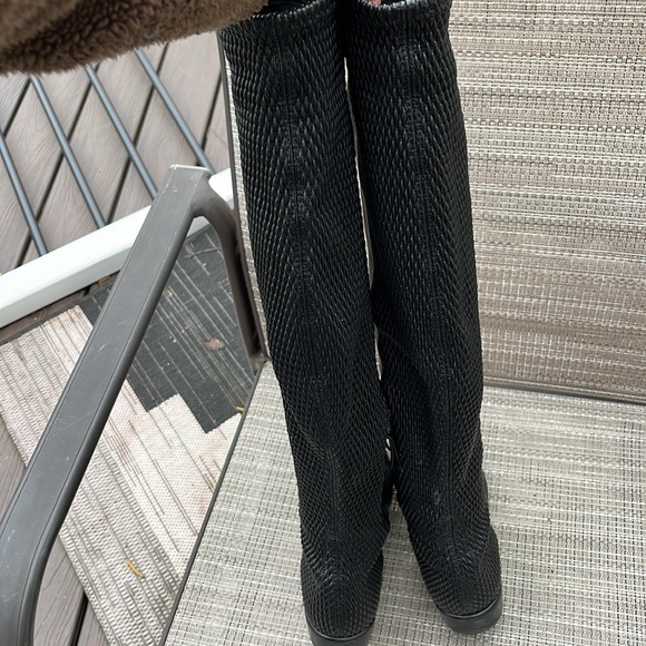 STUART WIETZMAN LADIES BLACK SMOOTH/TEXTURED OVER KNEE BOOTS-6.5 - Picture 6 of 15